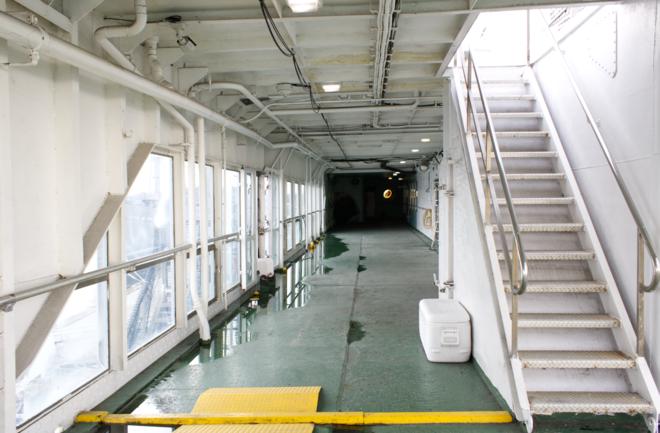 The walkway around the main deck.